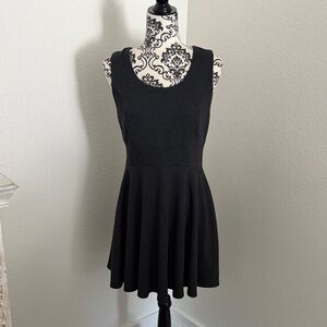 Papaya Elegant Dark Gray  Sleeveless Dress Size Large